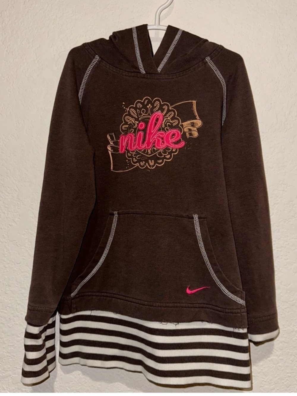 y2K Nike Girls Brown and Pink Hooded Sweatshirt Pink Embroidered Logo Size 6